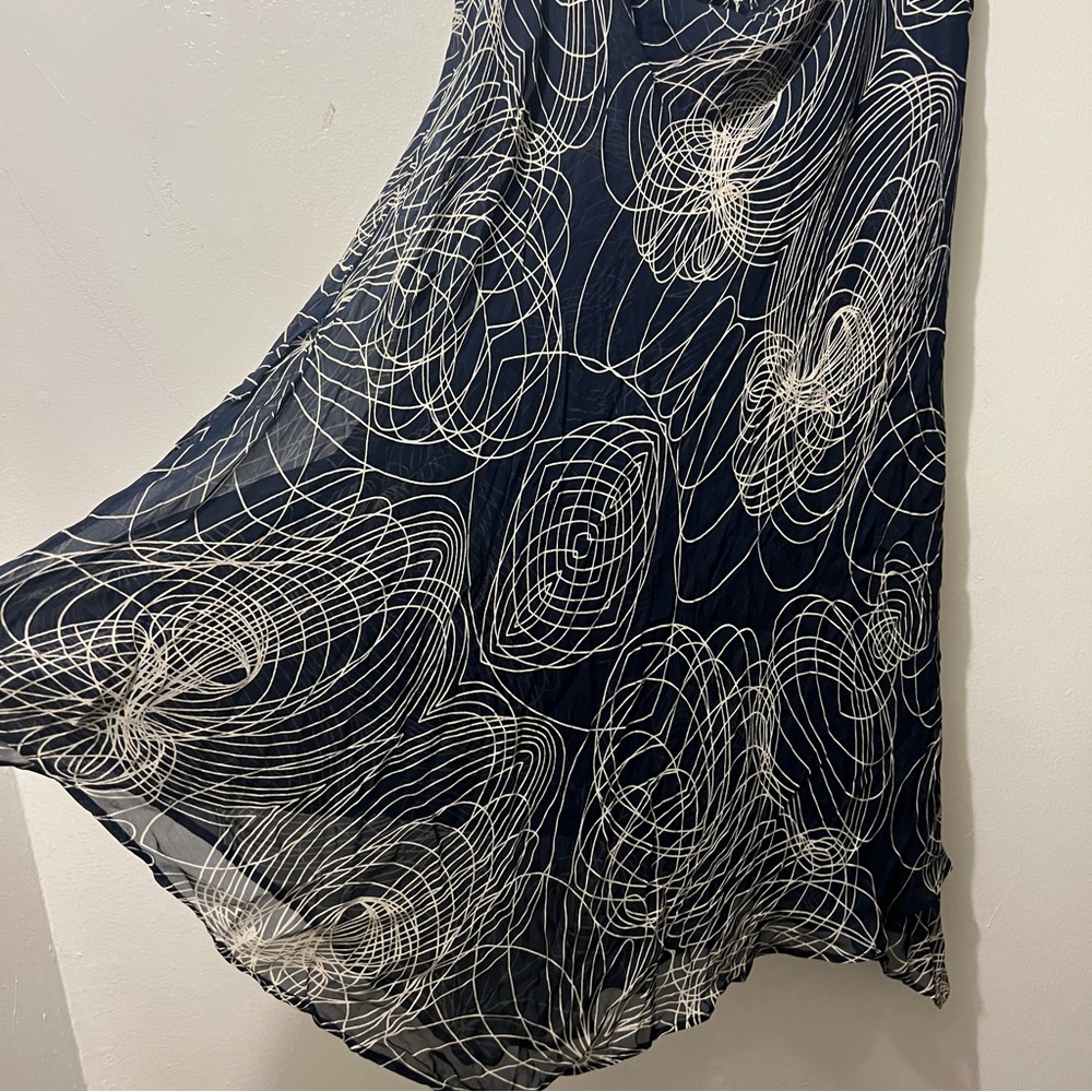 Kaktus Blue and White Swirl Design Blouse